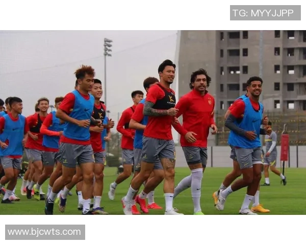 成都足球队与广州足球队实力对比赛后分析与总结 成都足球队与广州足球队实力对比赛后分析与总结