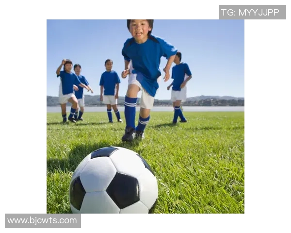 足球明星与哪些名人长得相似的趣味对比分析 足球明星与哪些名人长得相似的趣味对比分析